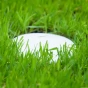 Bílý plastový vyznačovací prvek FLOMA - průměr 7 cm